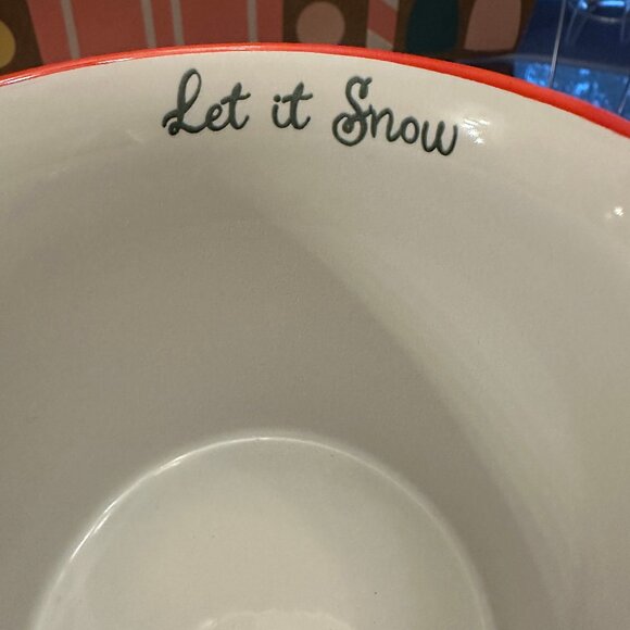 Peanuts Snoopy Winter/Christmas "Let it Snow" 21 oz Mug NWT 2025 - Picture 4 of 5